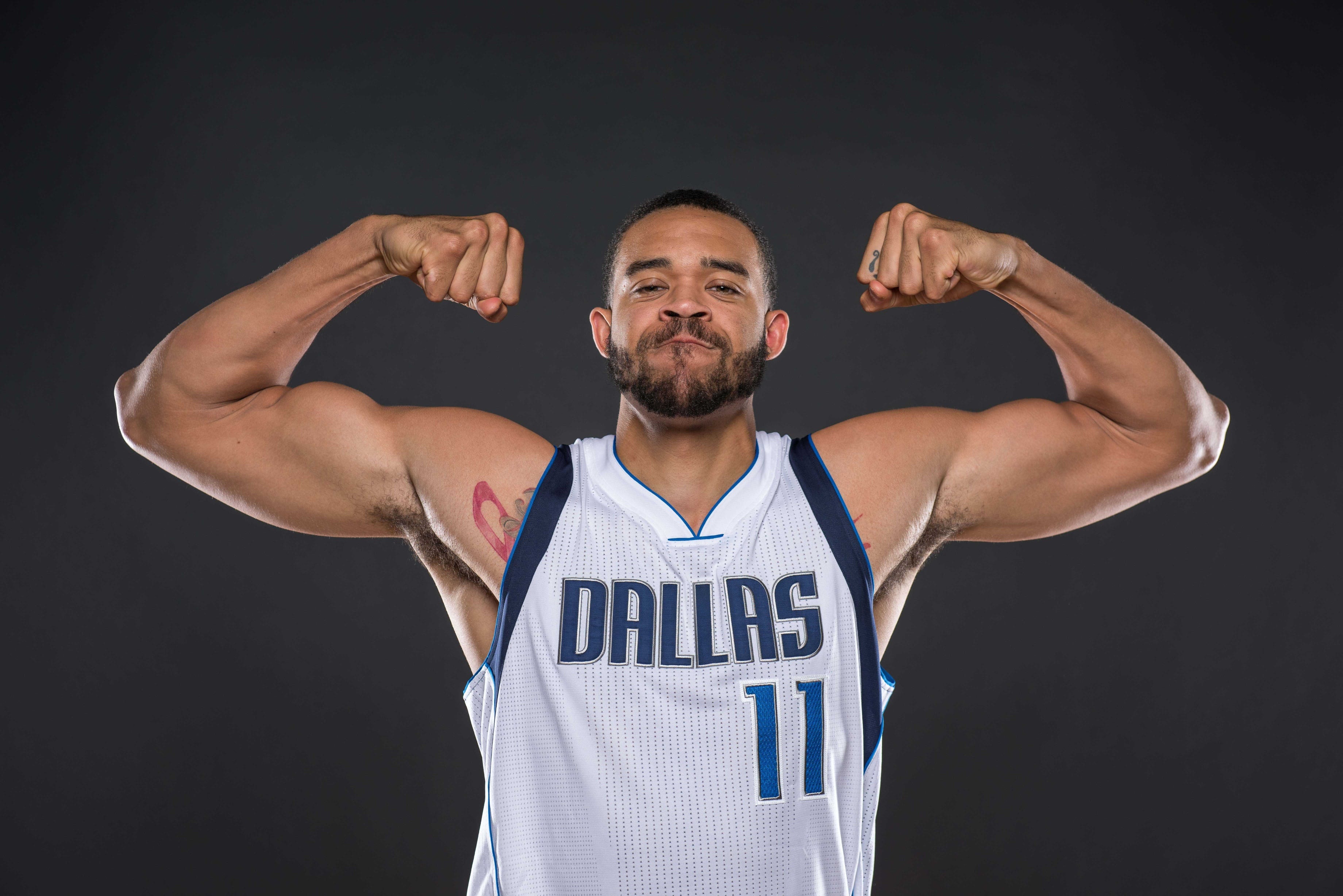 Lakers Rumors: L.a., Mavericks ‘frontrunners’ For Javale Mcgee