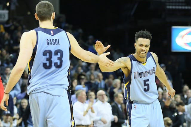 Nba News: Hornets Acquire Courtney Lee In Three-team Deal