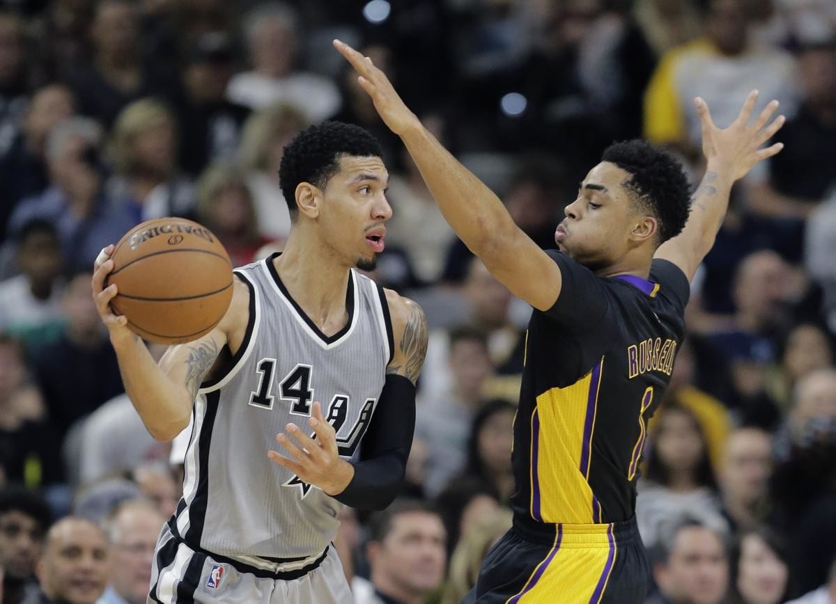 Lakers Vs. Spurs Preview: L.a. Looks To Hand San Antonio First Road Loss Of Season