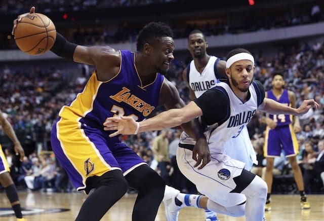 Three Takeaways From Lakers Latest Loss To Mavericks
