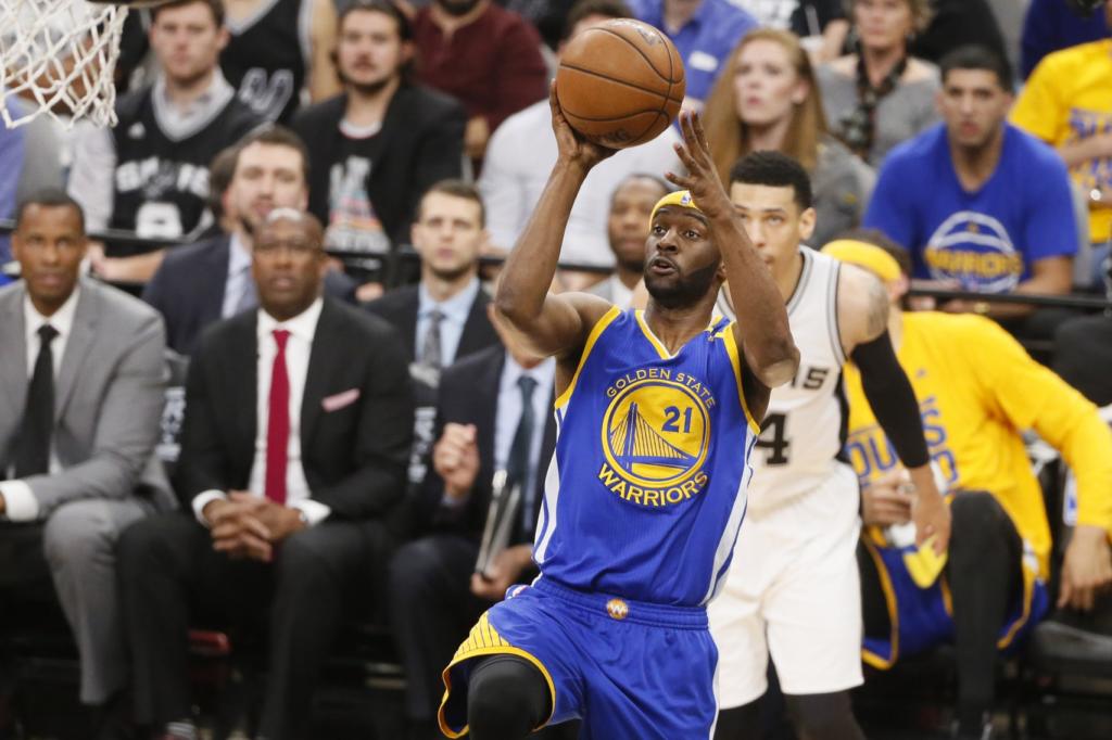 Lakers Rumors: L.a. Has Shown Interest In Ian Clark But No Deal Imminent