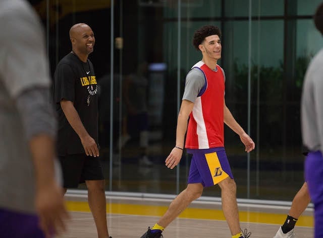 Lakerstrainingcamp-brian-shaw-lonzo-ball-