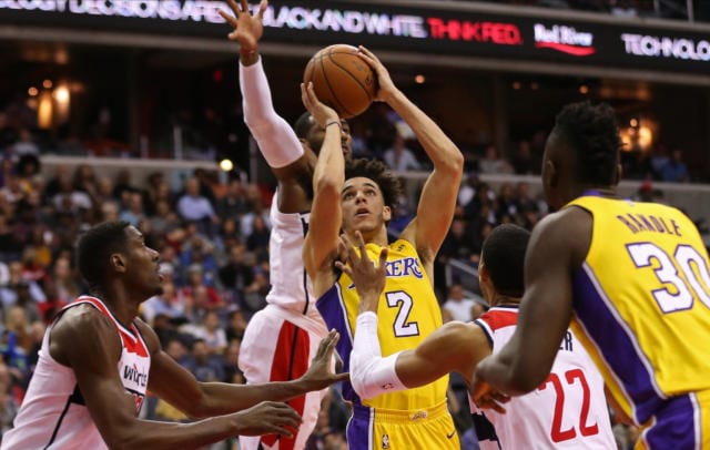 Lakers News: Luke Walton Remains Confident In Lonzo Ball Despite Shooting Struggles