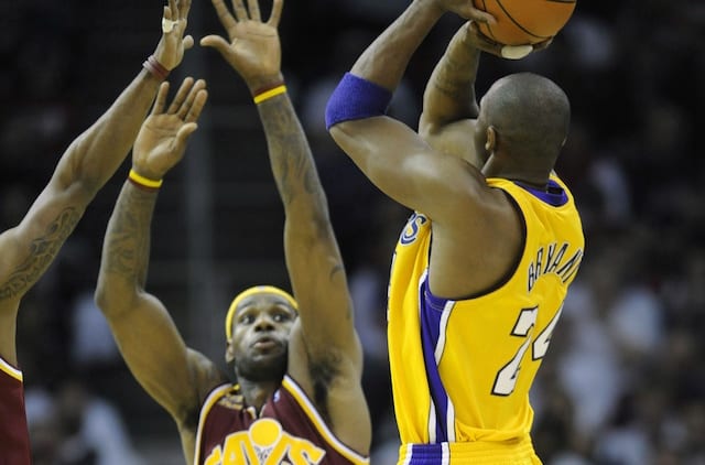 Kobe Bryant injury: Lakers guard limited in practice Thursday - SB Nation  Los Angeles