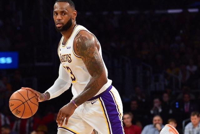 Falde sammen Siden hans Lakers News: LeBron James Becomes First Player In NBA History With 30,000  Points, 9,000 Rebounds, 9,000 Assists