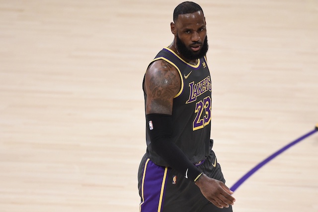 Lakers' LeBron James will miss at least three key weeks
