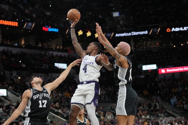 San Antonio Spurs: 3 Ways Lonnie Walker can crack the starting lineup