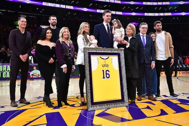 Pau Gasol's no.16 retired at Los Angeles Lakers
