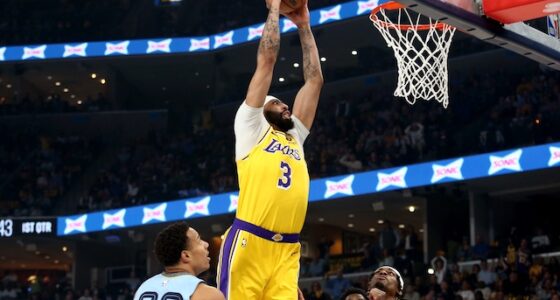 LeBron James: ‘Impossible’ For Lakers To Make Up For Anthony Davis’ Absence