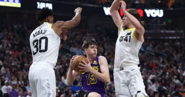 Lonnie Walker IV shines but Spurs lose to Kings in Play-In race - Pounding  The Rock