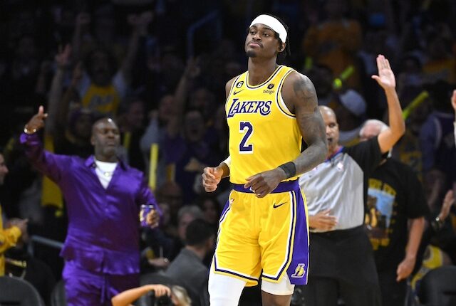 Lakers Injury Update: Jarred Vanderbilt To Be Re-Evaluated On Friday;  Availability For Opening Night Against Nuggets In Question