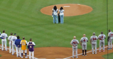 Dodgers pregame: Natalia Bryant throws first pitch to Mookie Betts