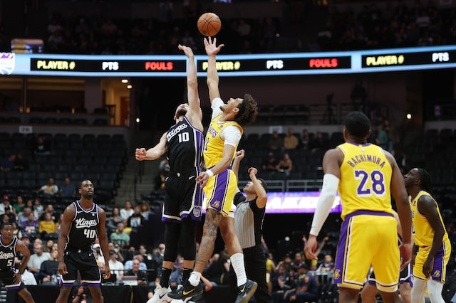Kings Rally To Spoil James' Return To The Lakers' Lineup - CBS Los Angeles