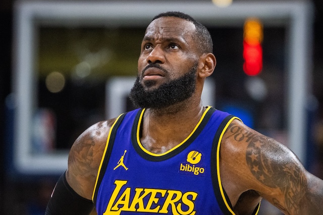 Lakers Rumors: LeBron James Looking To Sign New Contract With Franchise  After Opting Out