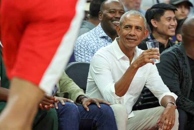 Barack Obama, LeBron James, Team USA