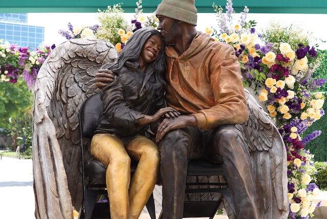 Gianna Bryant and Kobe Bryant Lakers statue